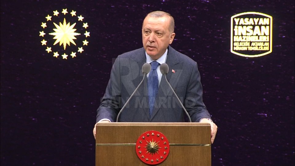 Ultimatum di Erdogan