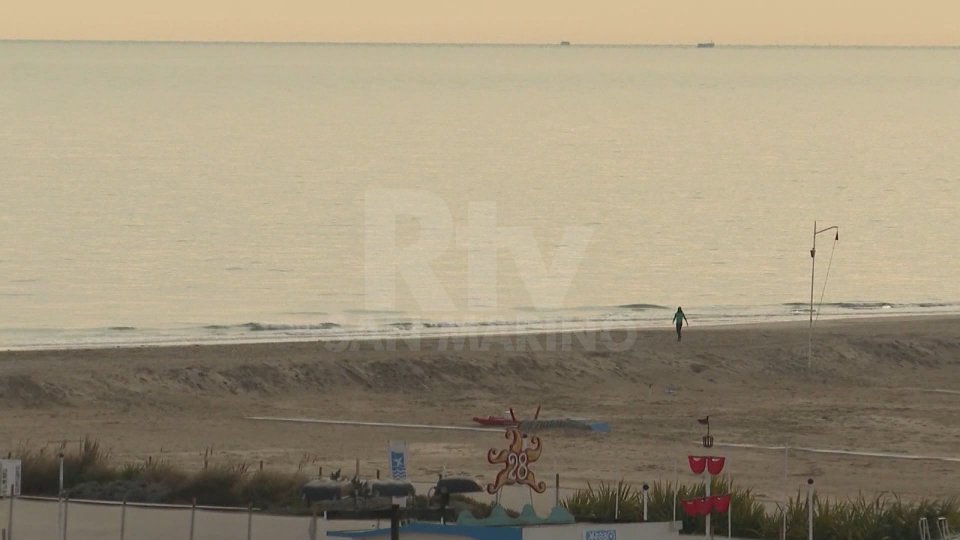 Una spiaggia di Rimini (foto archivio)