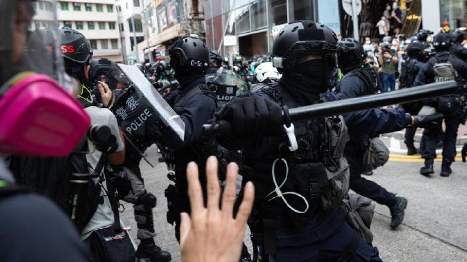 Gli scontri a Hong Kong (Ansa)