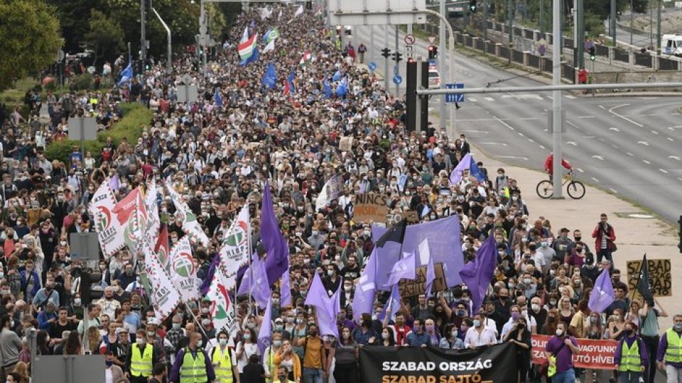 Le manifestazioni in Ungheria (Ansa)