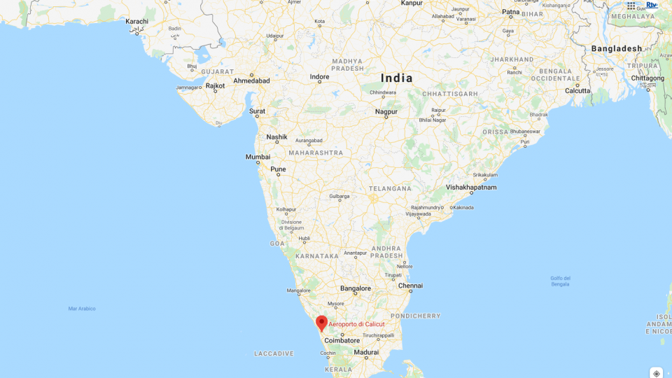India: aereo si schianta in atterraggio. Tra le vittime il pilota