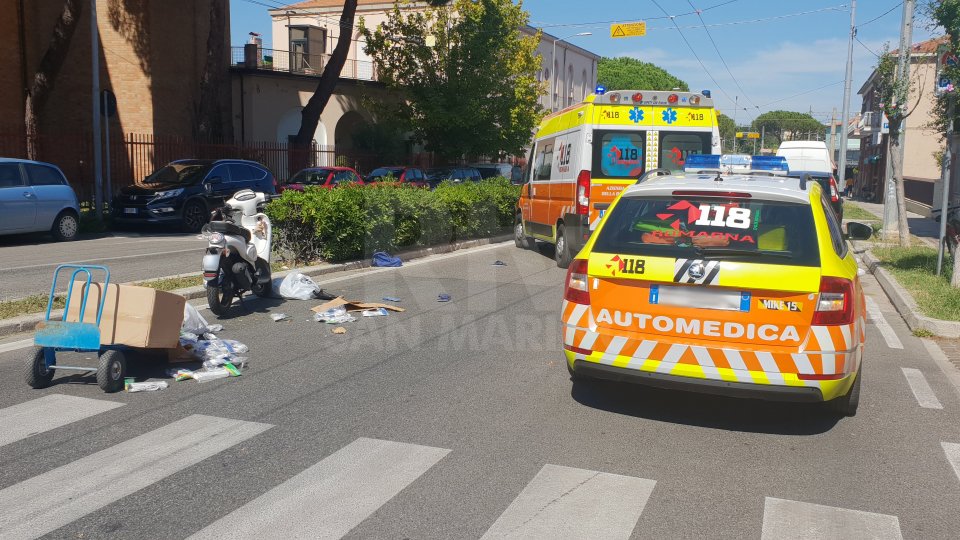 Incidente a Rimini: scooter con targa sammarinese investe un pedone