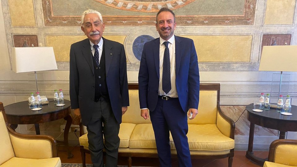 Il Segretario Luca Beccari con l’Ambasciatore del Sovrano Ordine Militare di Malta presso la Repubblica di San Marino, Marcello Celestini