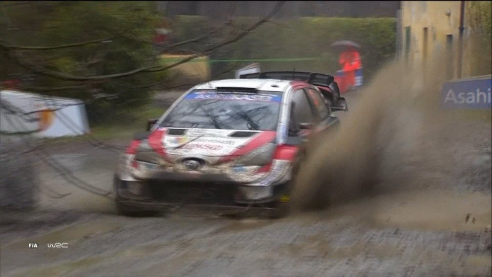 WRC, clamoroso a Monza: Evans si ritira, Ogier verso il titolo