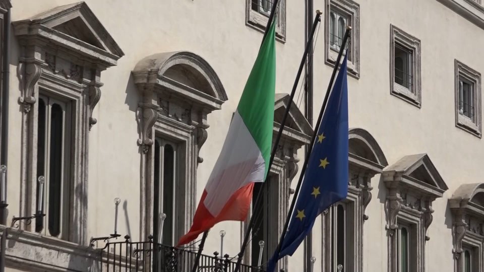 Covid, Italia: vertice governo, ipotesi provvedimento ponte dal 7 al 15 gennaio