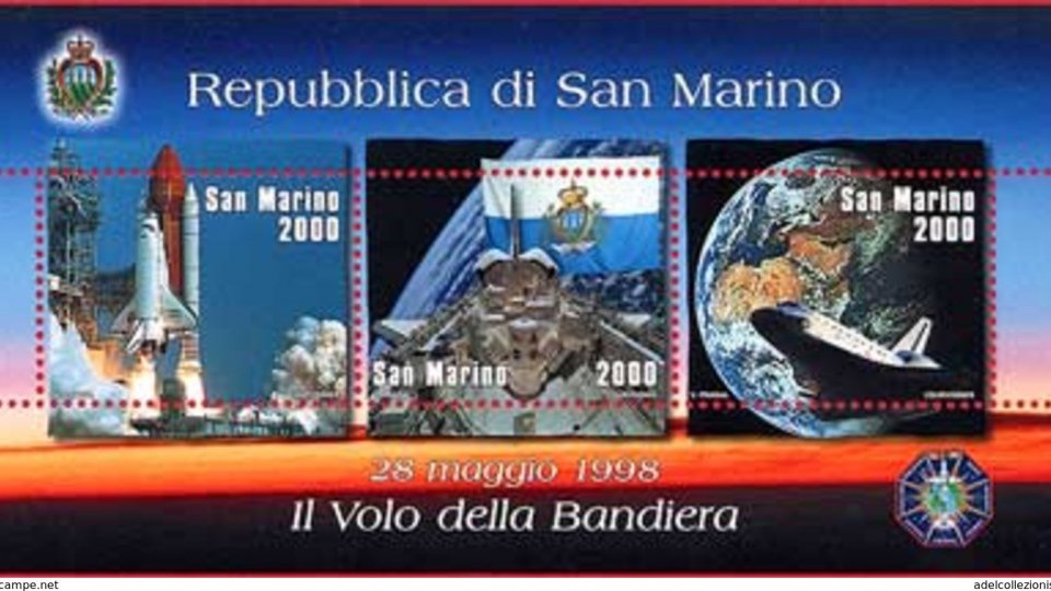 La bandiera di San Marino nello spazio