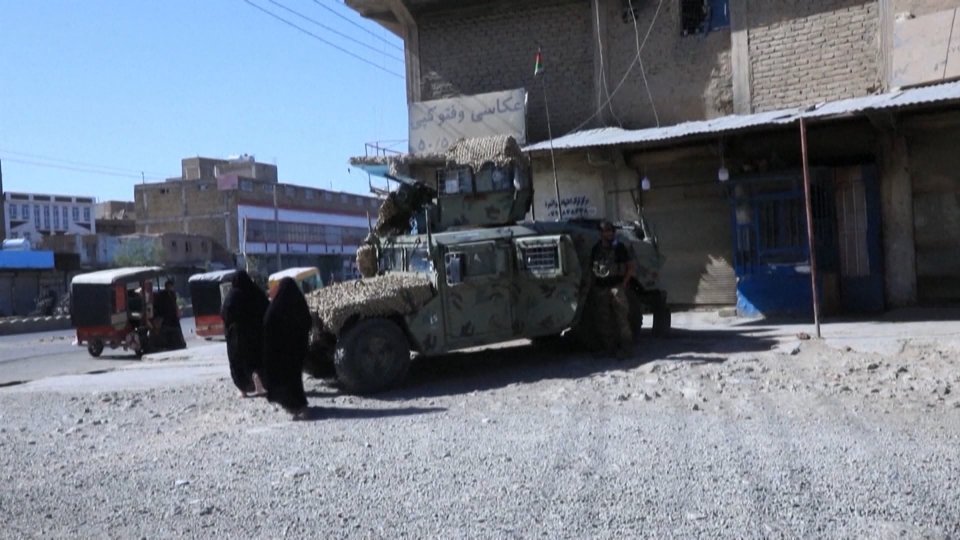 Afghanistan: ore drammatiche a Kabul, talebani alle porte. Conquistati dagli insorti altri 2 capoluoghi di provincia