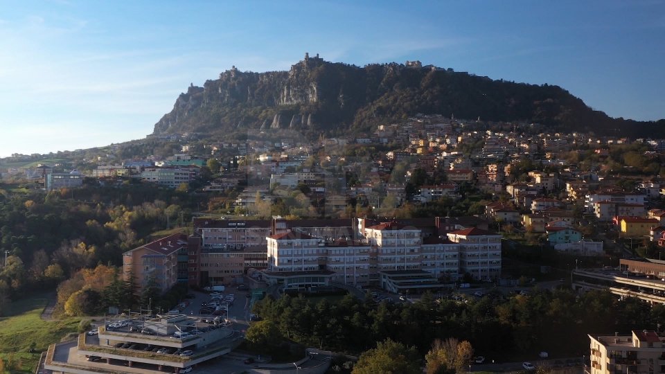 Covid San Marino, calano i casi attivi e i ricoveri. Stabile la terapia intensiva