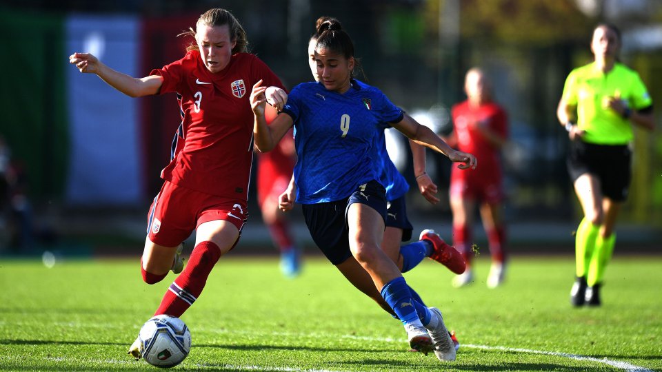 Chiara Beccari in azione contro la Norvegia (Foto: FIGC)