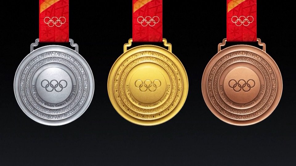 100 giorni a Pechino 2022, presentate le medaglie