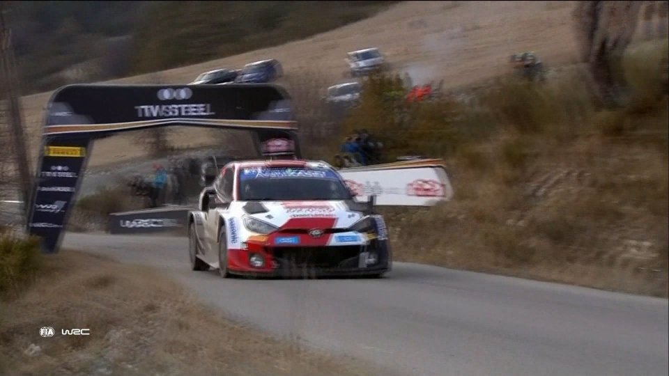 WRC, Rally Montecarlo: Ogier davanti, Loeb non molla