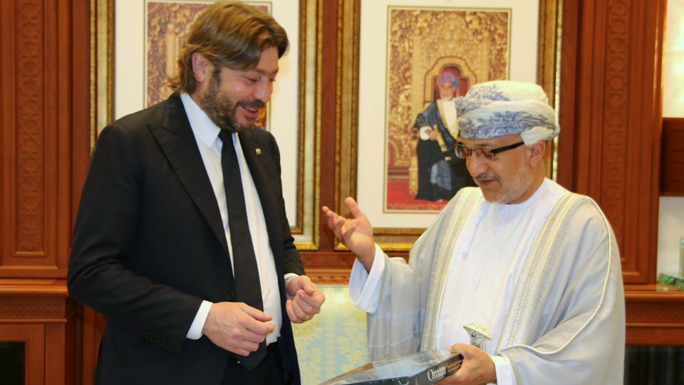 Pedini Amati in Oman per un bilaterale con il Ministro del Turismo Al Mahruqi