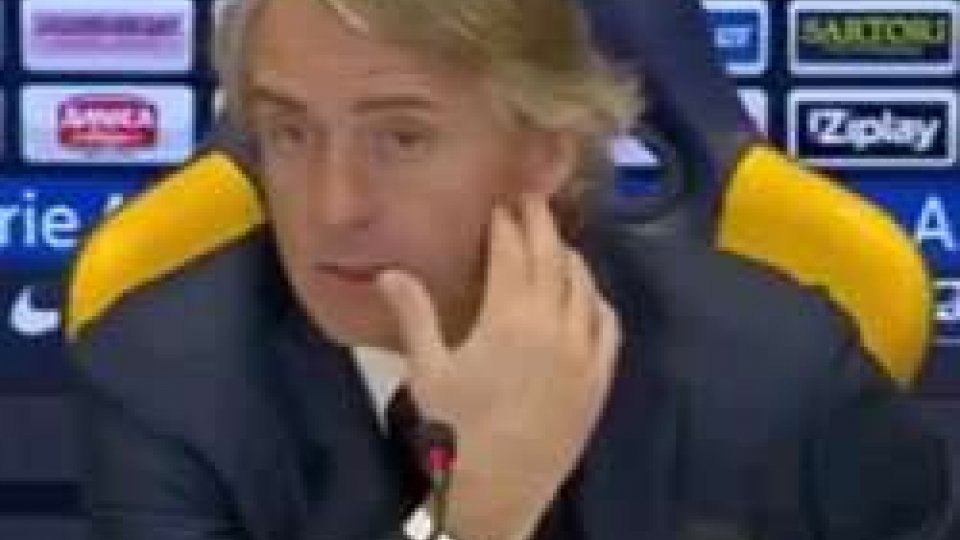 Roberto ManciniDelneri e Mancini nel post partita del rocambolesco 3-3 tra Verona e Inter
