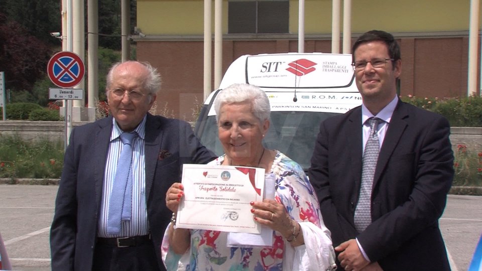 Auto in dono all'Associazione Parkinson San Marino, supporto alle persone con problemi di mobilità