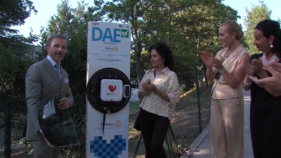 Rotary Club San Marino: in dono alla comunità una nuova postazione con defibrillatore all'avanguardia