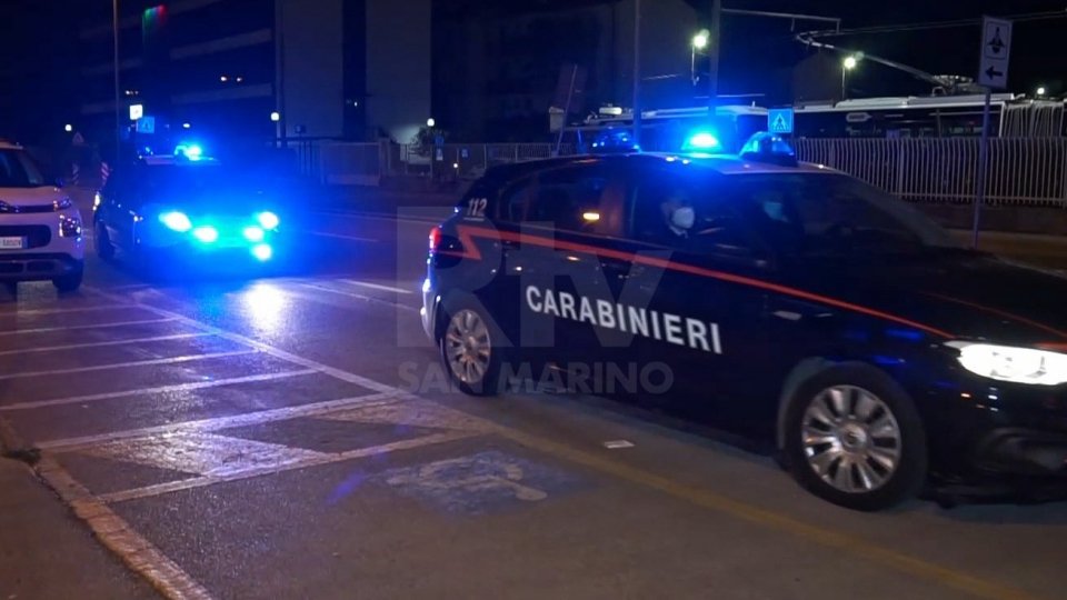 Rissa fuori da un locale a Riccione, 11 giovani denunciati