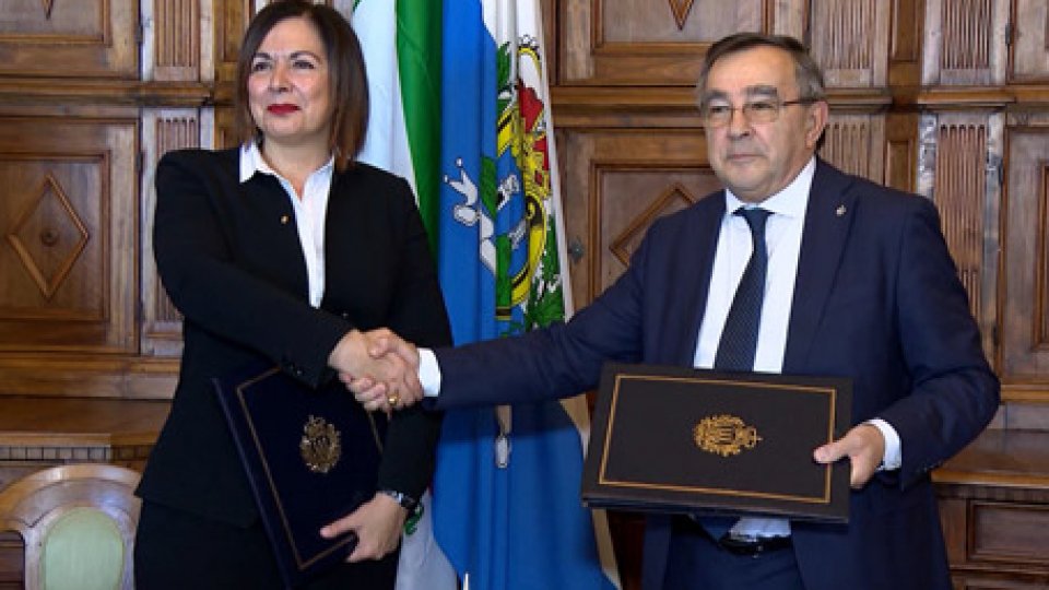 Paola Gazzolo e Augusto MichelottiProtezione Civile, siglato protocollo tra Emilia Romagna e San Marino