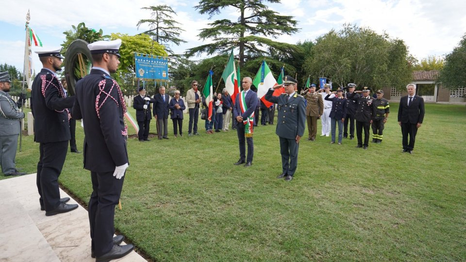 78° Anniversario della liberazione di Rimini: le celebrazioni di questa mattina al cimitero di guerra del Commonwealth e al monumento dedicato ai Caduti di Monte Cieco