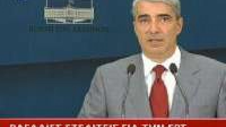 Grecia: chiusa nella notte tv pubblica, 2.800 licenziati