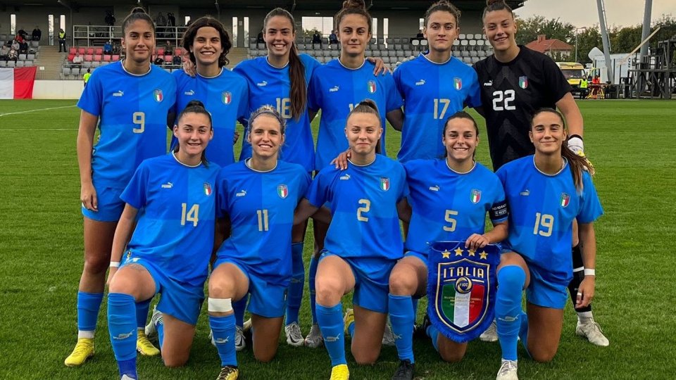 Chiara Beccari, con la maglia numero 9 dell'Italia under 19 (Foto: FIGC)