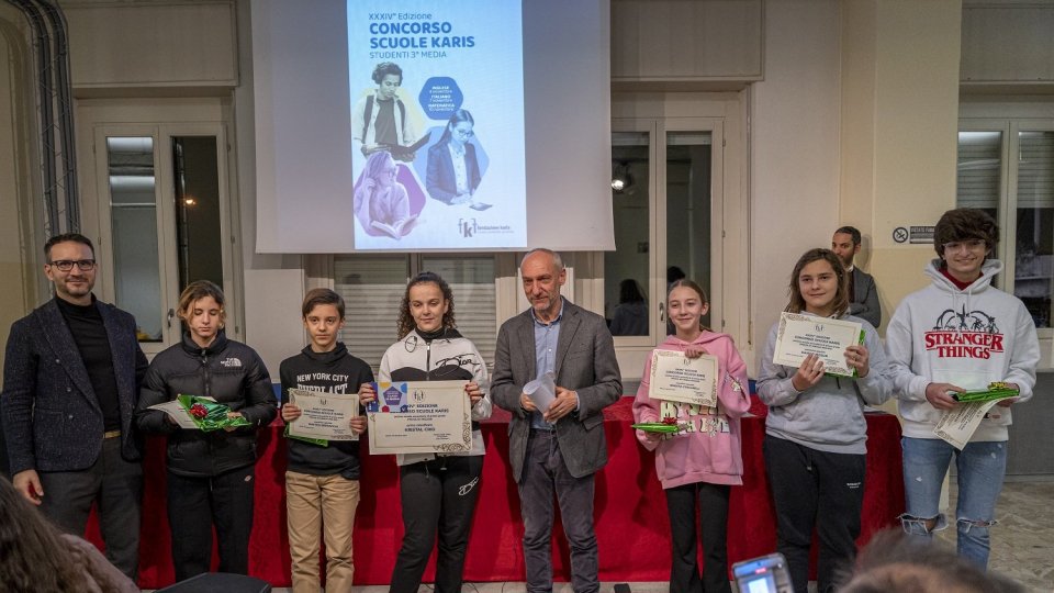 Rimini, i vincitori 2022 delle borse di studio Fondazione Karis