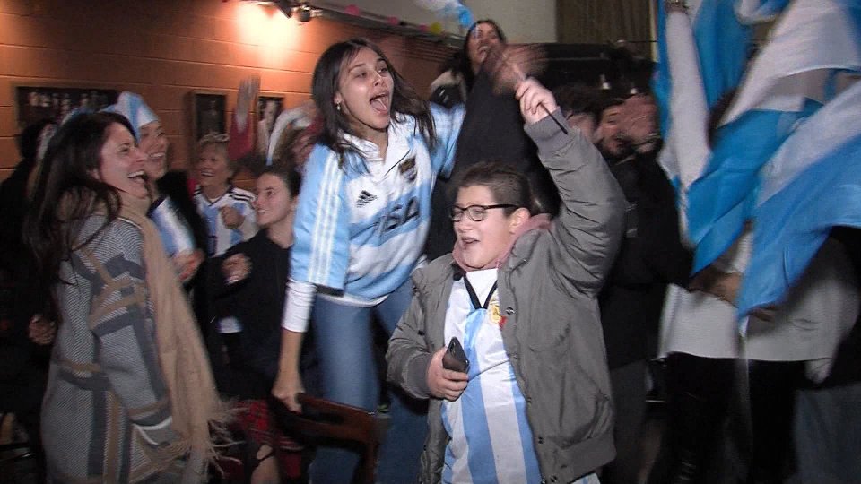 La gioia dei tifosi argentini all'Ara di Serravalle