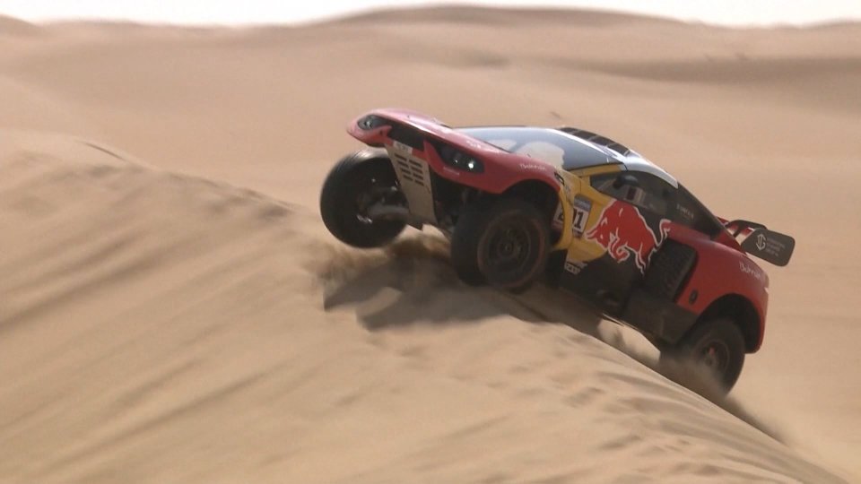 Dakar, tappa 11: 5 volte Loeb, Howes torna in vetta nelle moto