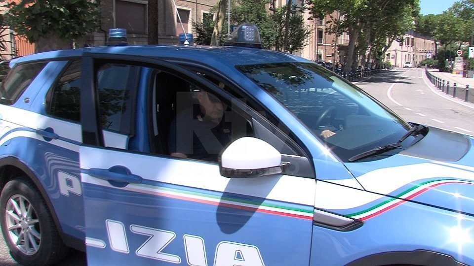 Pesaro: 27enne accoltellato. Si cerca un amico 30enne