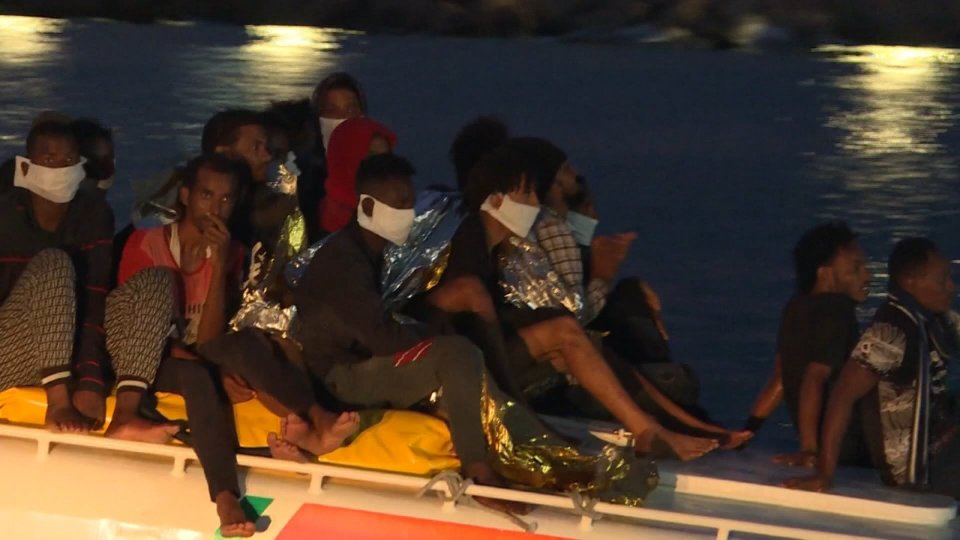 Lampedusa: naufragio nel Mediterraneo centrale; diversi migranti dispersi