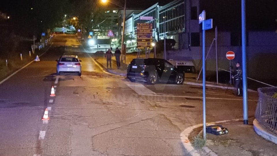 Incidente a Galazzano, due auto si scontrano in via Cesare Cantù [fotogallery]