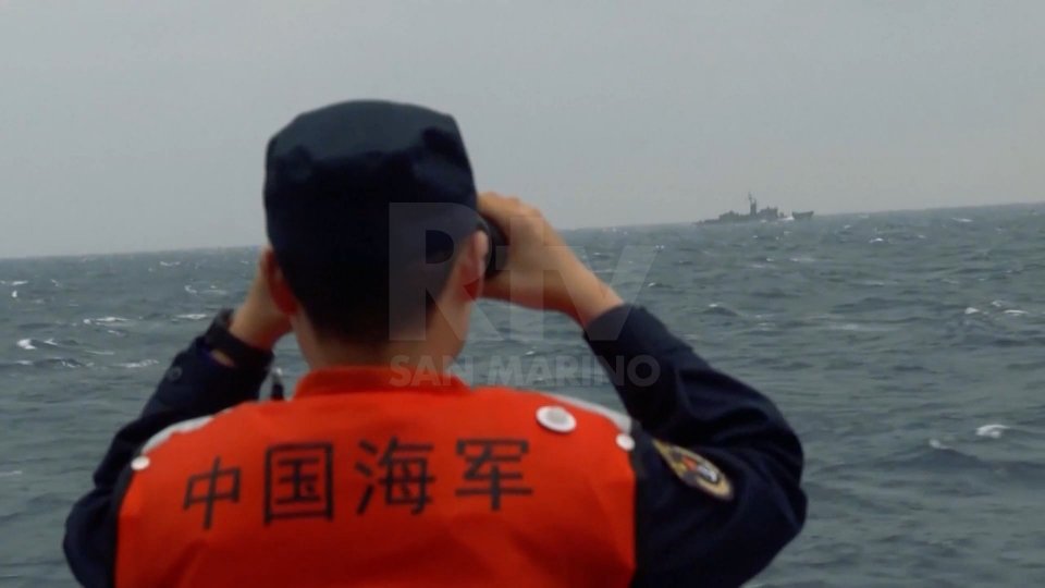 La Cina invia navi da guerra e jet militari a Taiwan