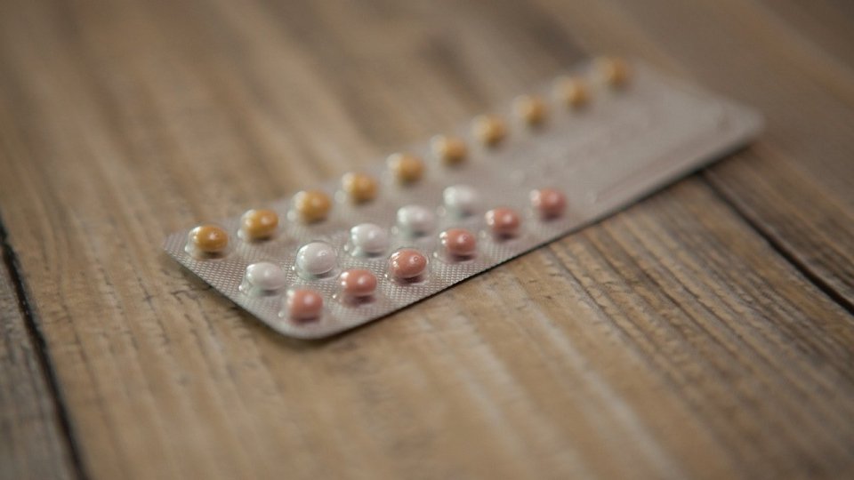 Detrazione pillola anticoncezionale, a maggio la decisione dell'Aifa