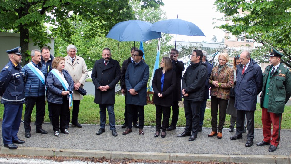 Segreteria Affari Esteri: Inaugurazione dell'ulivo donato alla Repubblica dalla comunità ucraina a San Marino