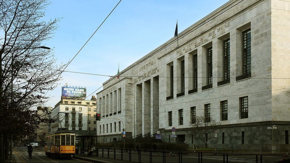 Il Palazzo di Giustizia di Milano, sede del Tribunale. Licenza creative commons