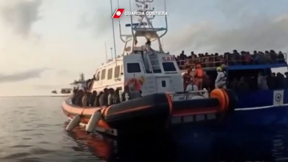 Affonda barca al largo di Lampedusa: Guardia Costiera salva 44 persone, 3 dispersi