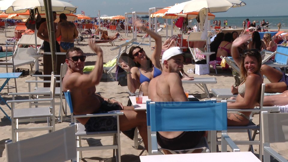 Estate 2023: il 62% degli italiani rimangono in patria per le vacanze