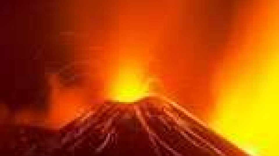 Etna, nuova eruzione nella notte