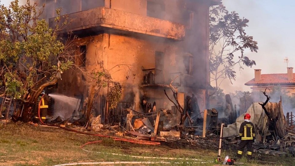 “Incendio palazzina a Domagnano - Encomiabile operazione di spegnimento e bonifica del sito”