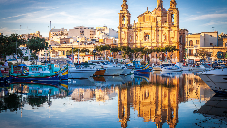 Malta: scappano dal ristorante senza pagare, ma la punizione è esemplare