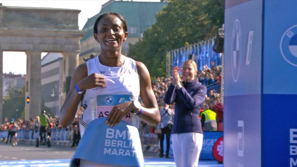 Tigist Assefa prende tutto: vittoria e record del mondo