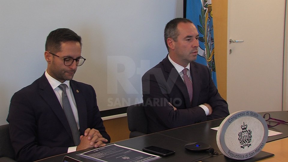 I Segretari di Stato Righi e Lonfernini in conferenza stampale interviste a Teodoro Lonfernini e Fabio Righi