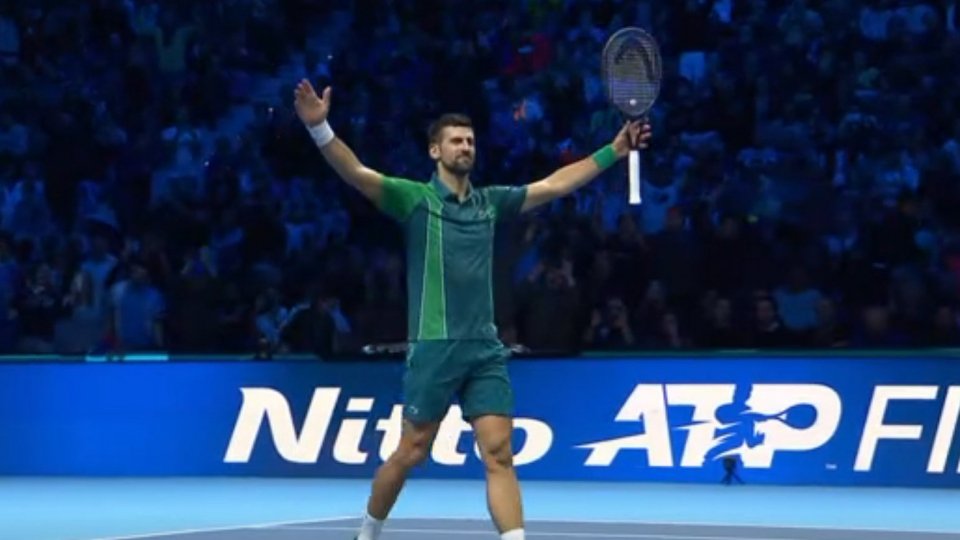 Sinner perde in finale, è Djokovic il re delle Atp Finals
