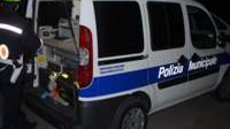 Reggio Emilia: scontro tra auto e pullman, 4 morti