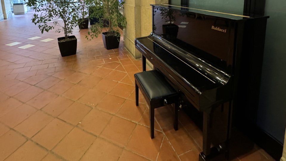 Carisp mette un pianoforte a disposizione della comunità