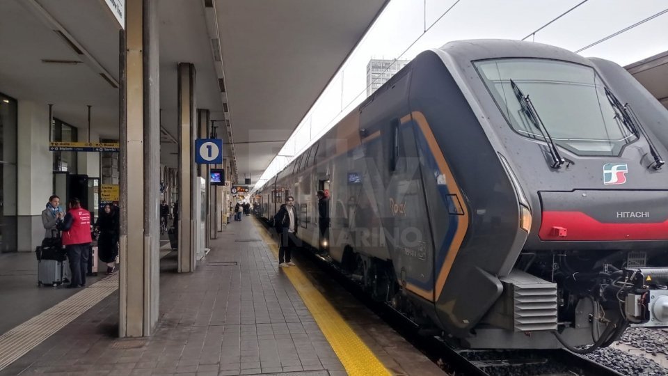 Rimini: tentò di violentare ragazza in treno, chiesto rinvio a giudizio