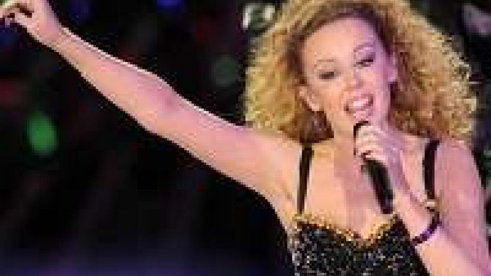 I 50 anni di Kylie Minogue, dalle soap opera alla vetta del pop