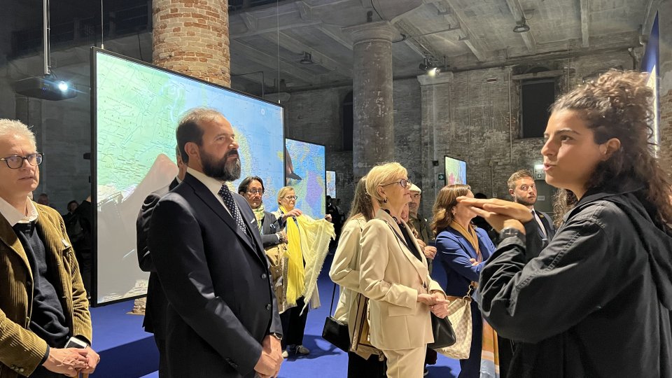 Gli Ecc. mi Capitani Reggenti Alessandro Rossi e Milena Gasperoni in visita alla 60. esposizione internazionale d’arte – la biennale di venezia e al padiglione  nazionale sammarinese