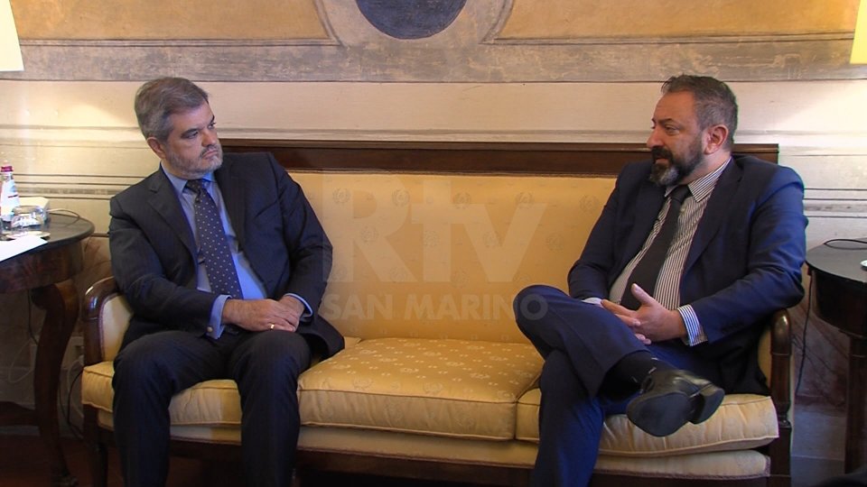 Nel servizio le interviste a Luca Beccari (Segretario di Stato Affari Esteri) e Renato Mosca (Ambasciatore del Brasile)