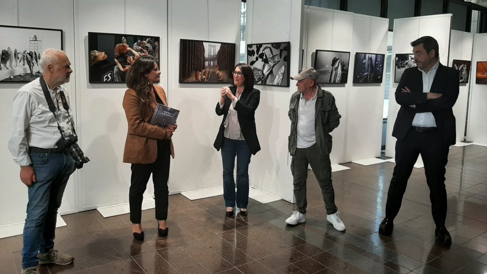 Inaugurata in Assemblea legislativa la mostra “Nuovo Cinema Adriatico” dei fotografi riminesi Paritani