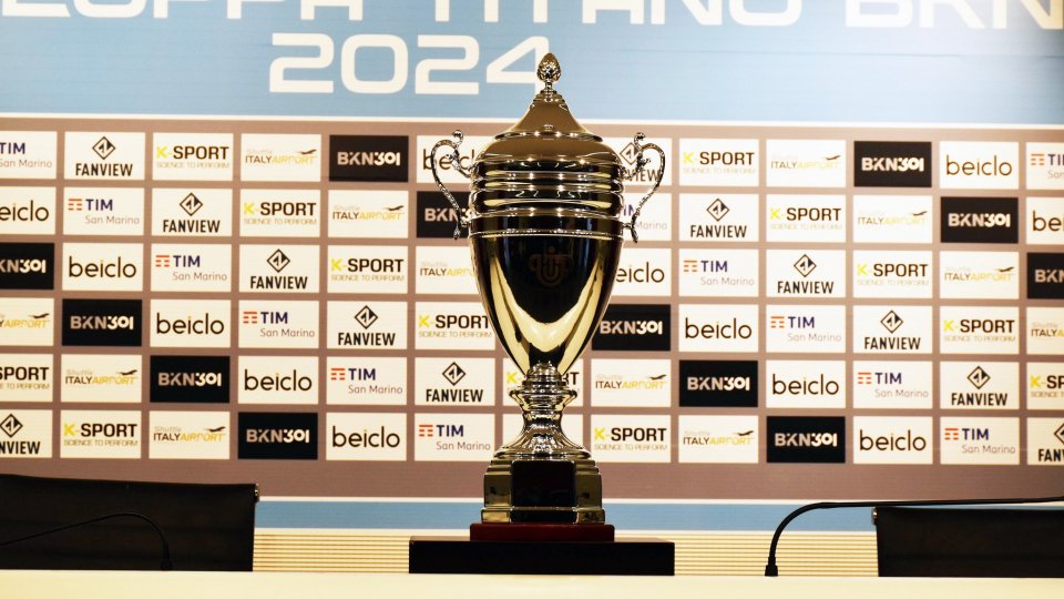 Il trofeo della Coppa Titano (Foto: FSGC)